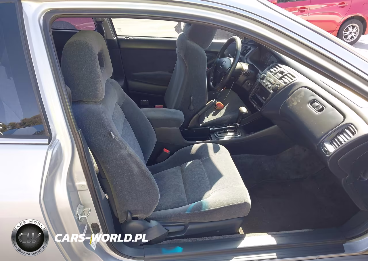 2002 Honda Accord 3.0 Ex VIN:1HGCG16582A072113 - 5
