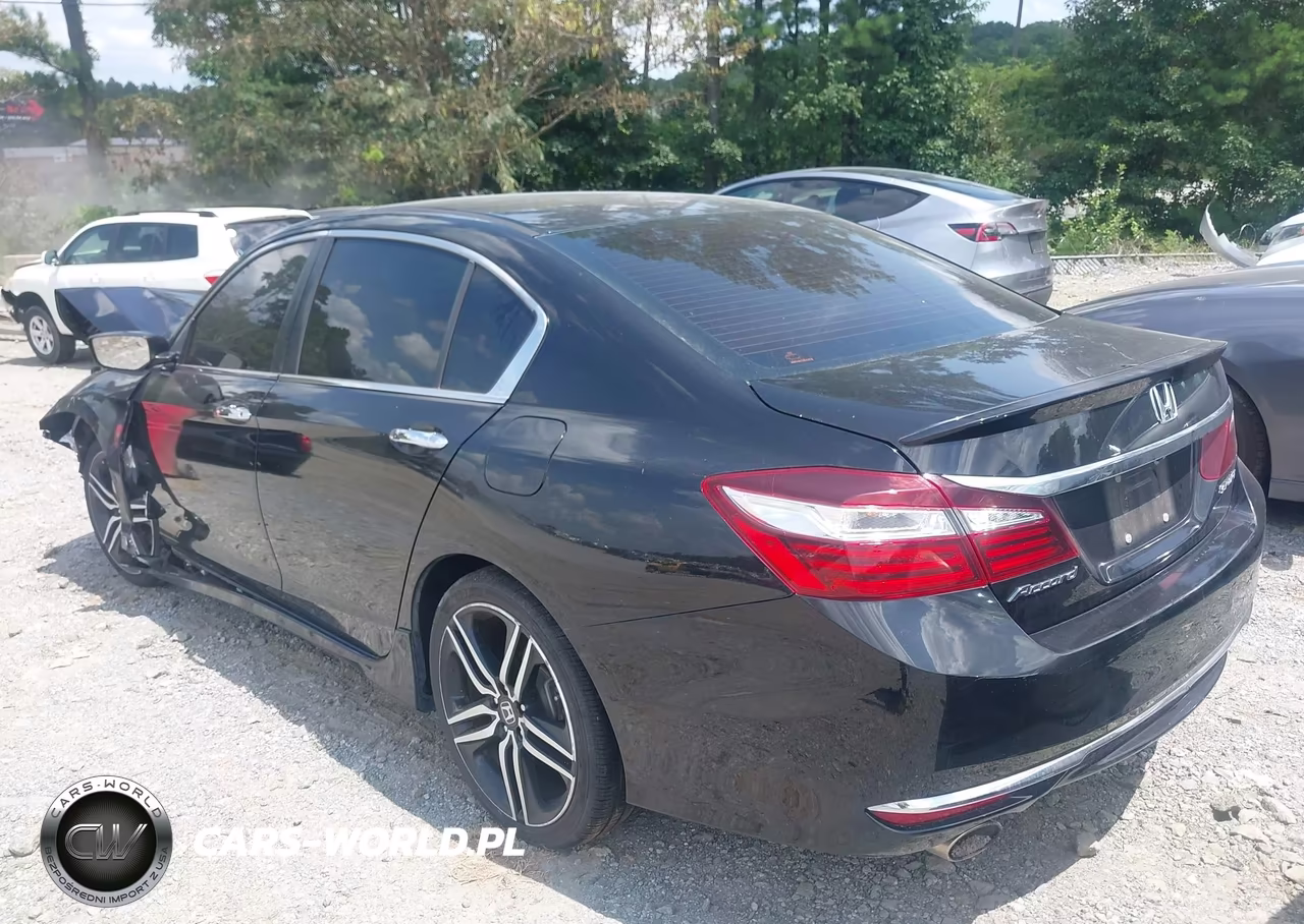 2017 Honda Accord Sport VIN:1HGCR2F5XHA161559 - 3