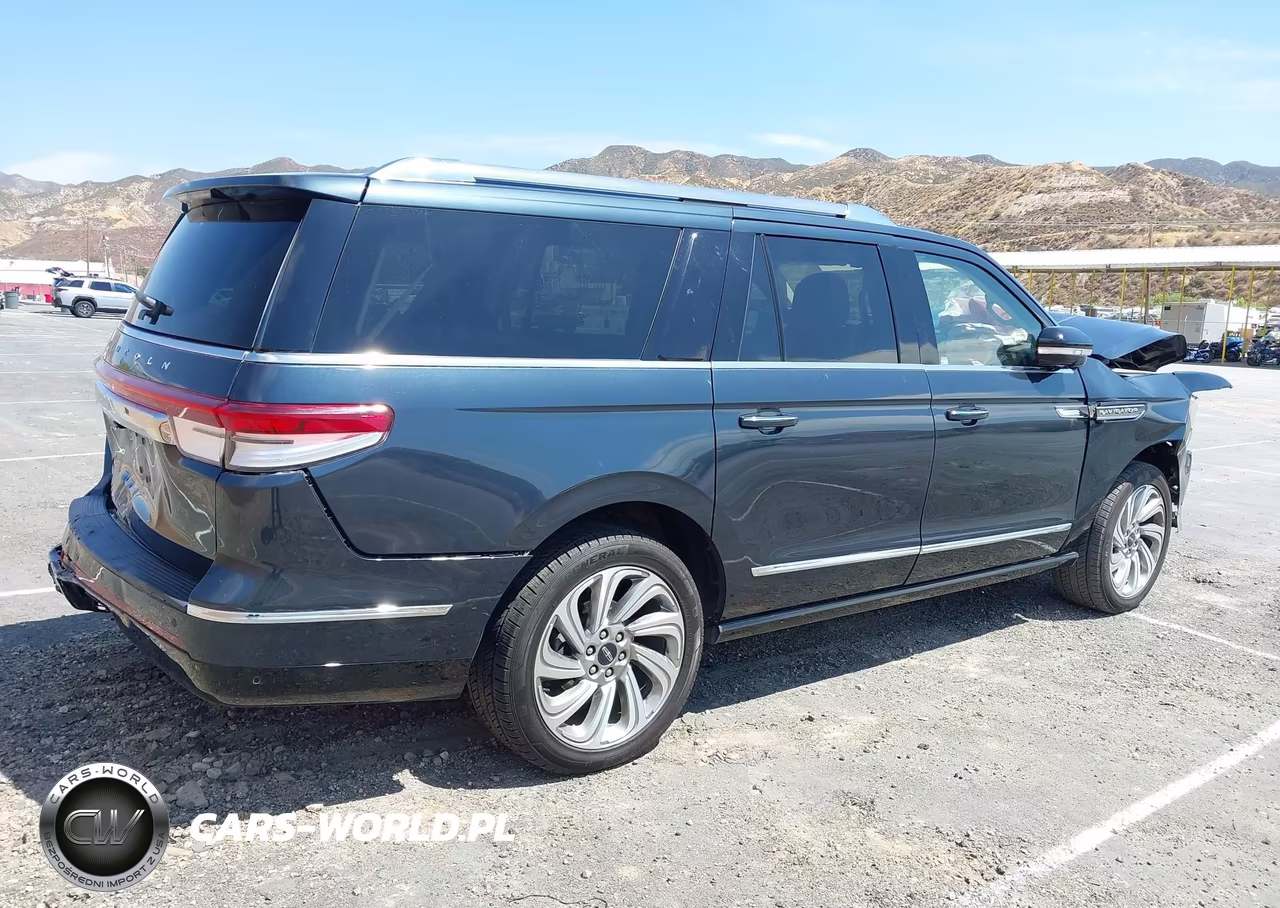 2024 Lincoln Navigator Reserve L VIN:5LMJJ3LG8REL13995 - 4