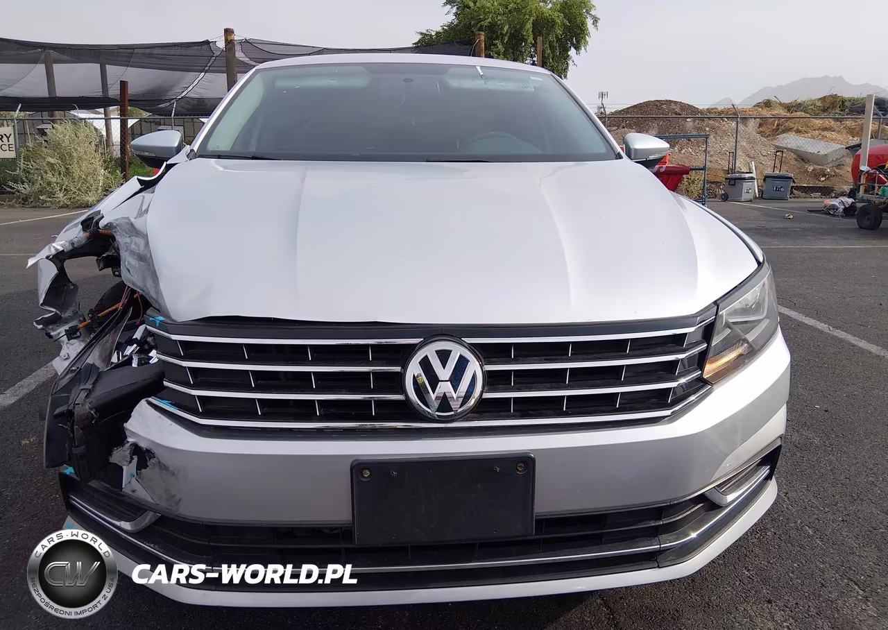2018 Volkswagen Passat 2.0T R-Line-2.0T S VIN:1VWAA7A36JC019216 - 12