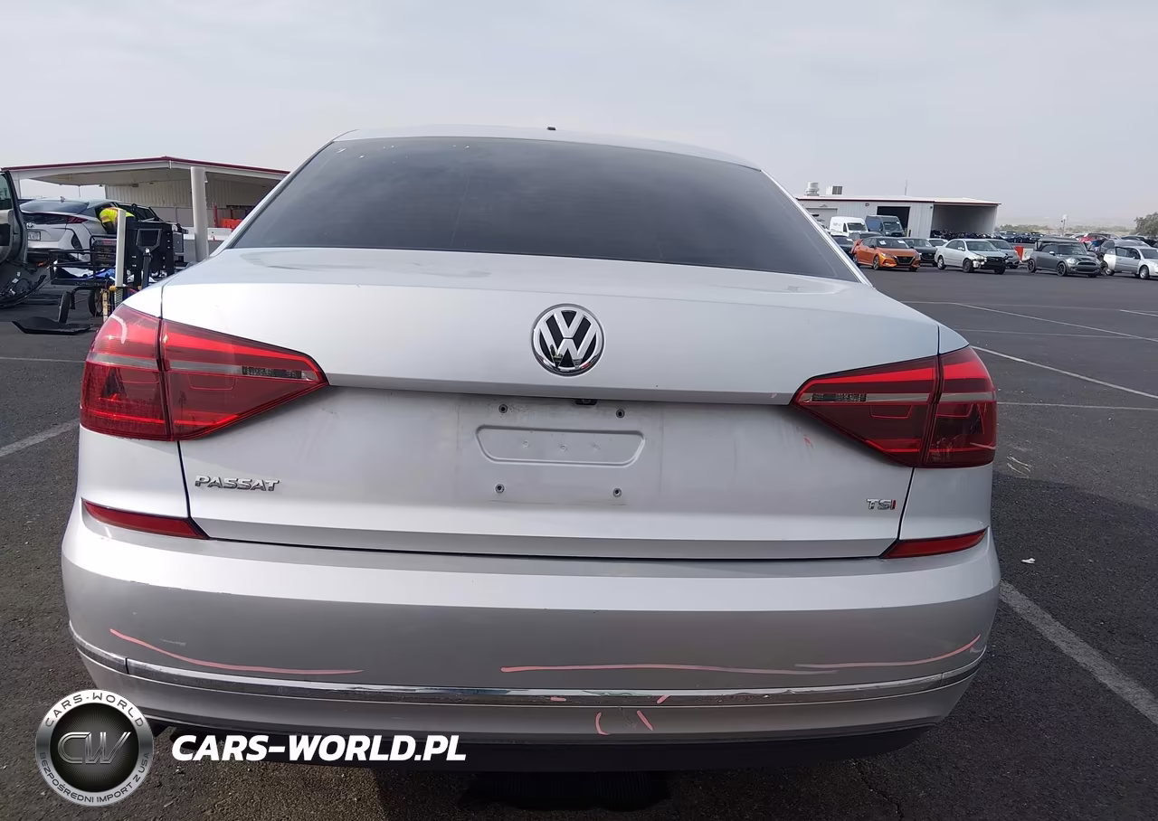 2018 Volkswagen Passat 2.0T R-Line-2.0T S VIN:1VWAA7A36JC019216 - 16