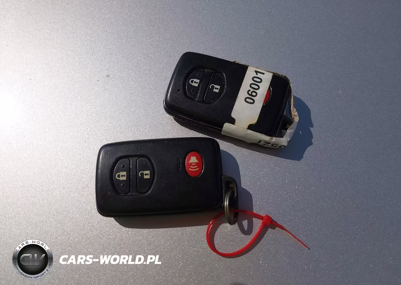 2011 Toyota Prius Three VIN:JTDKN3DU4B5367594 - 11