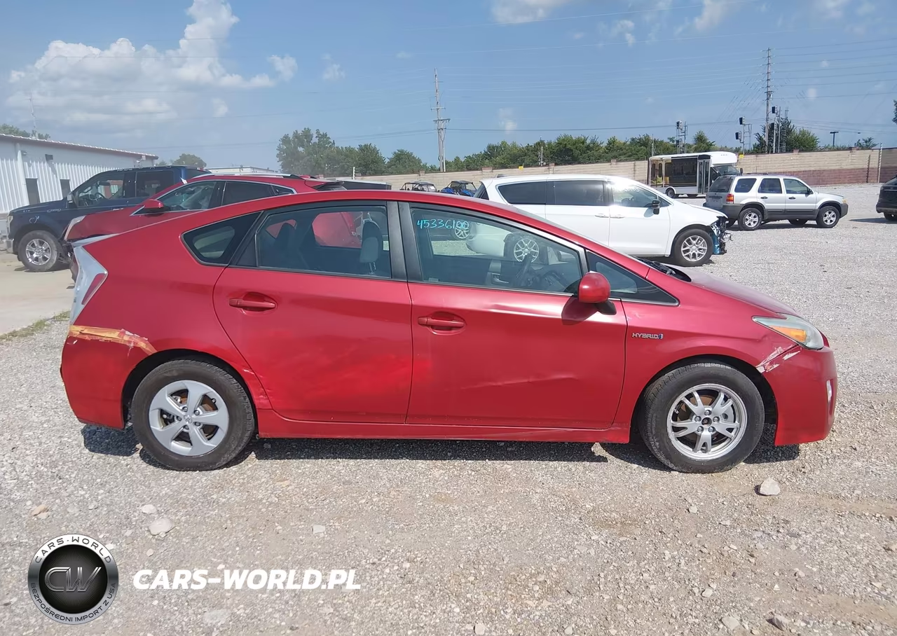 2011 Toyota Prius Three VIN:JTDKN3DU4B5367594 - 14