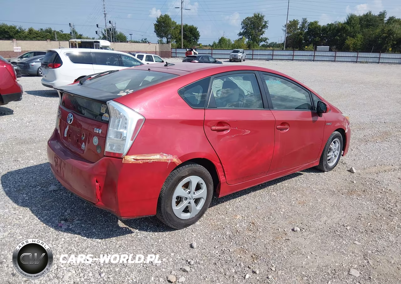 2011 Toyota Prius Three VIN:JTDKN3DU4B5367594 - 4