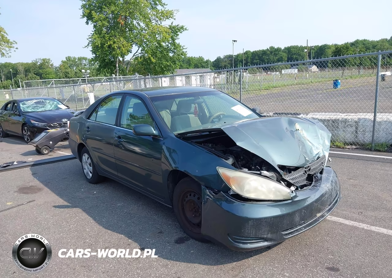2004 Toyota Camry Le