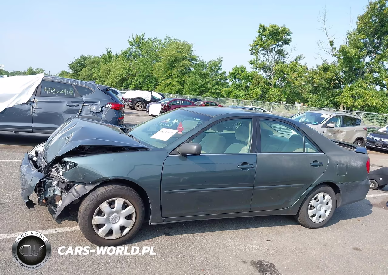 2004 Toyota Camry Le VIN:4T1BE32K34U324659 - 14