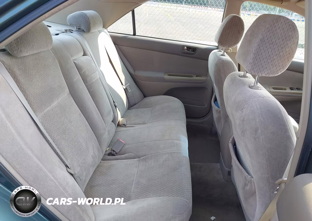 2004 Toyota Camry Le VIN:4T1BE32K34U324659 - 8