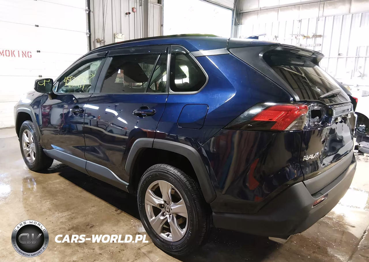 2022 Toyota Rav4 Xle VIN:2T3P1RFV0NW268407 - 3