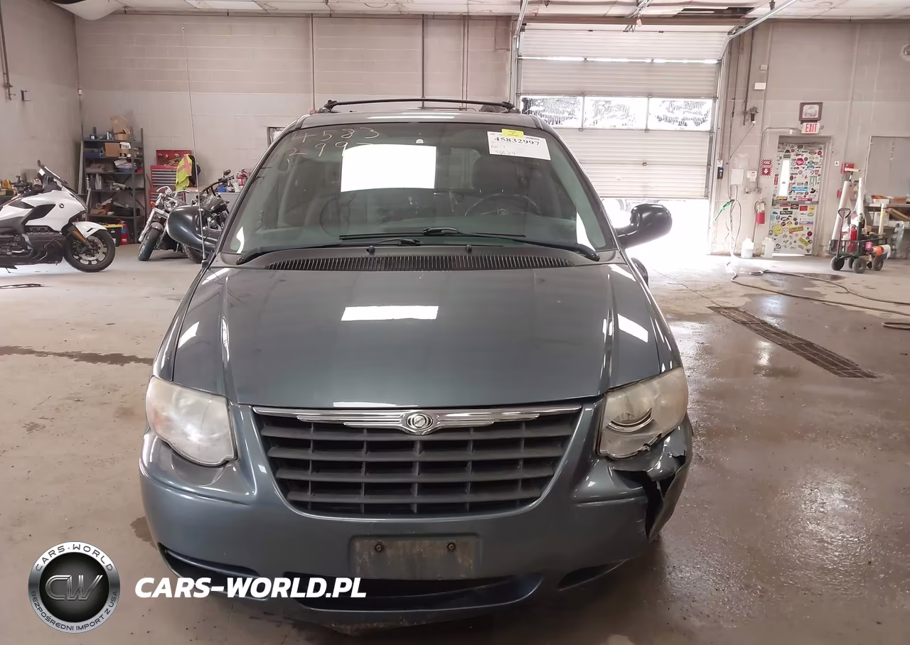 2006 Chrysler Town & Country Touring VIN:2A4GP54L66R656336 - 12