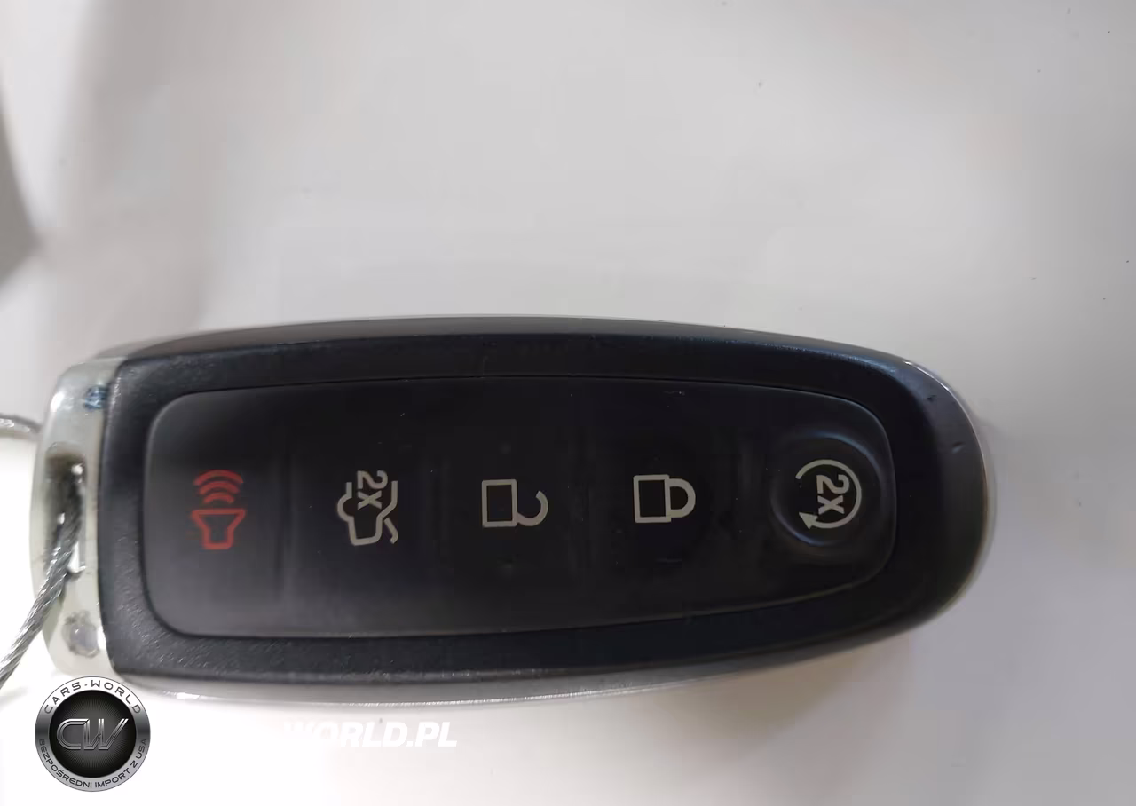 2013 Ford Focus Titanium VIN:1FADP3J25DL186661 - 11