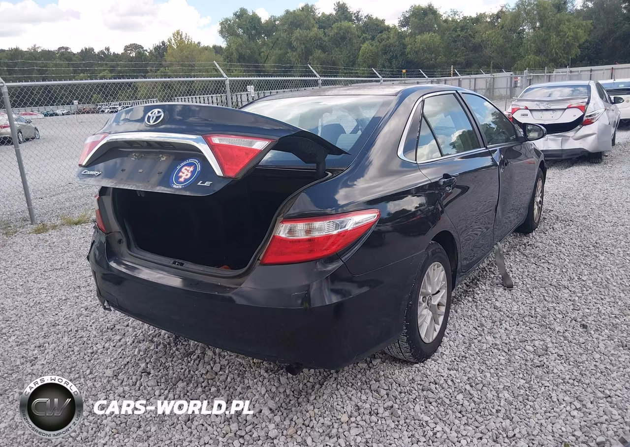 2016 Toyota Camry Le VIN:4T1BF1FK0GU265473 - 4