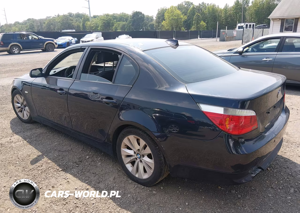 2007 BMW 525I VIN:WBANE53557CY05817 - 3