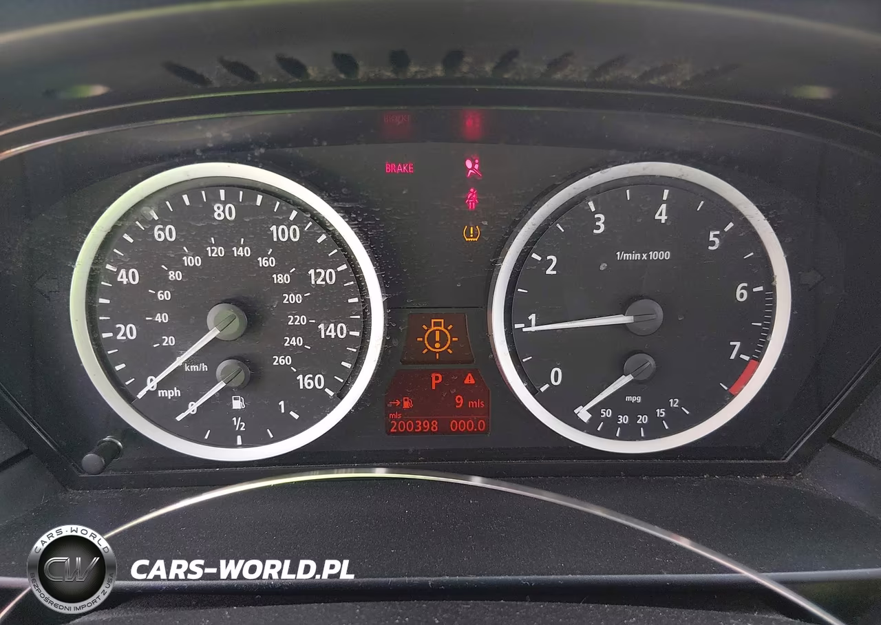 2007 BMW 525I VIN:WBANE53557CY05817 - 7