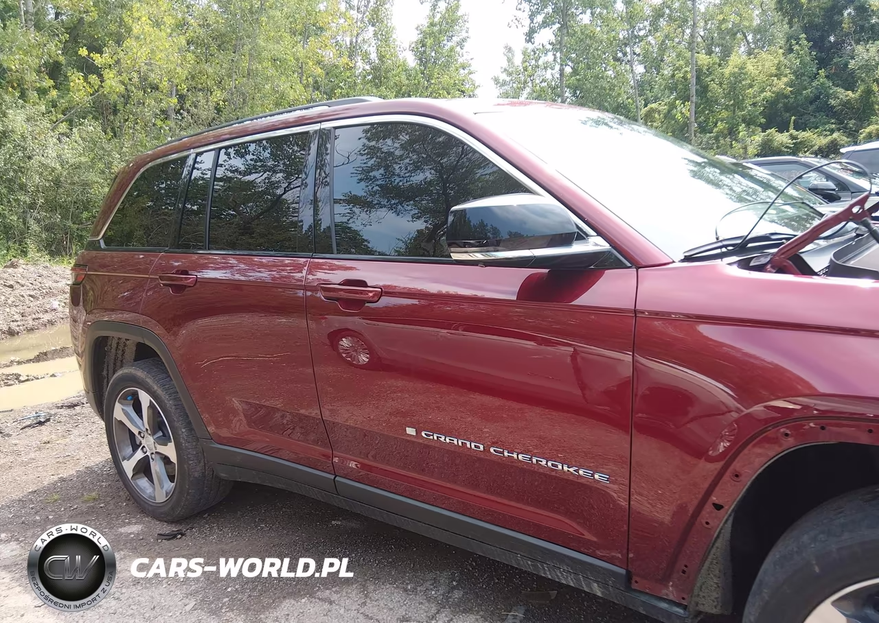 2023 Jeep Grand Cherokee 4Xe VIN:1C4RJYB6XPC664559 - 13