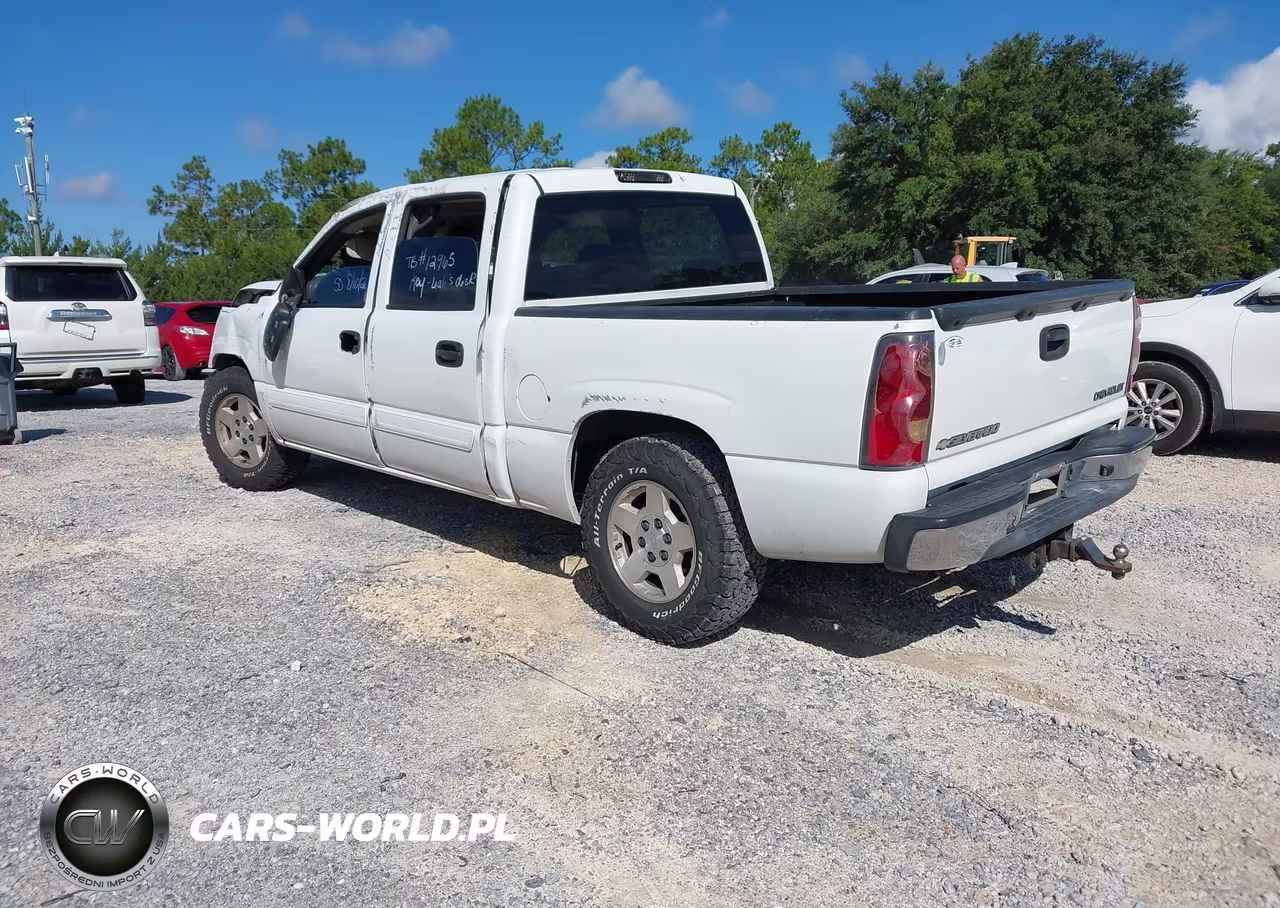 2005 Chevrolet Silverado 1500 Ls VIN:2GCEC13TX51212022 - 3