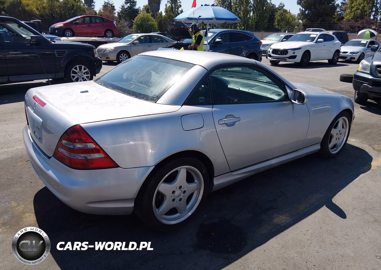 2001 Mercedes-Benz Slk 320 VIN:WDBKK65F31F219390 - 4