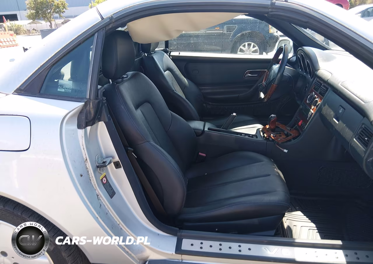 2001 Mercedes-Benz Slk 320 VIN:WDBKK65F31F219390 - 8