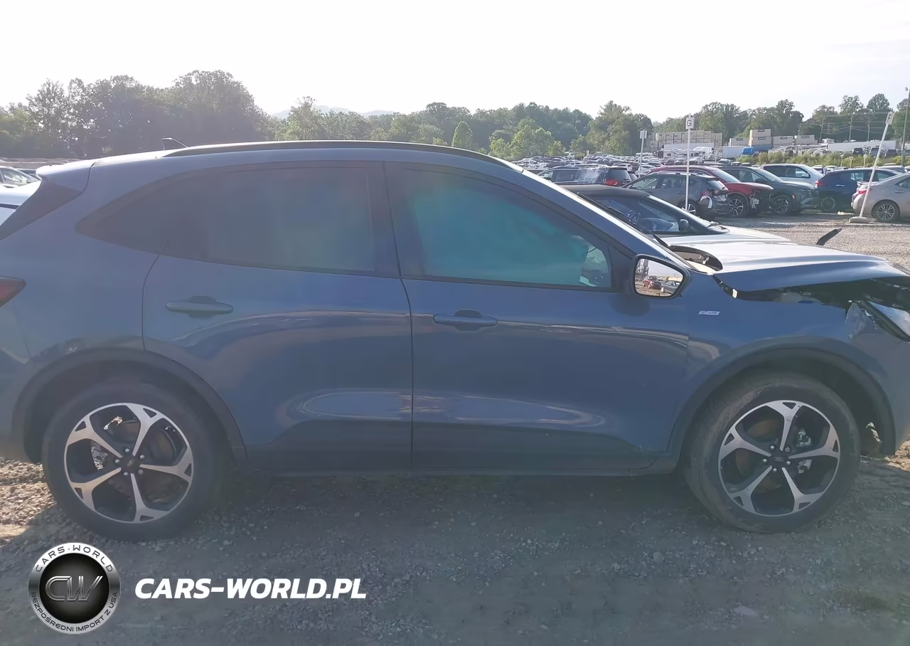 2025 Ford Escape St-Line Select VIN:1FMCU9NZ3SUA21915 - 13