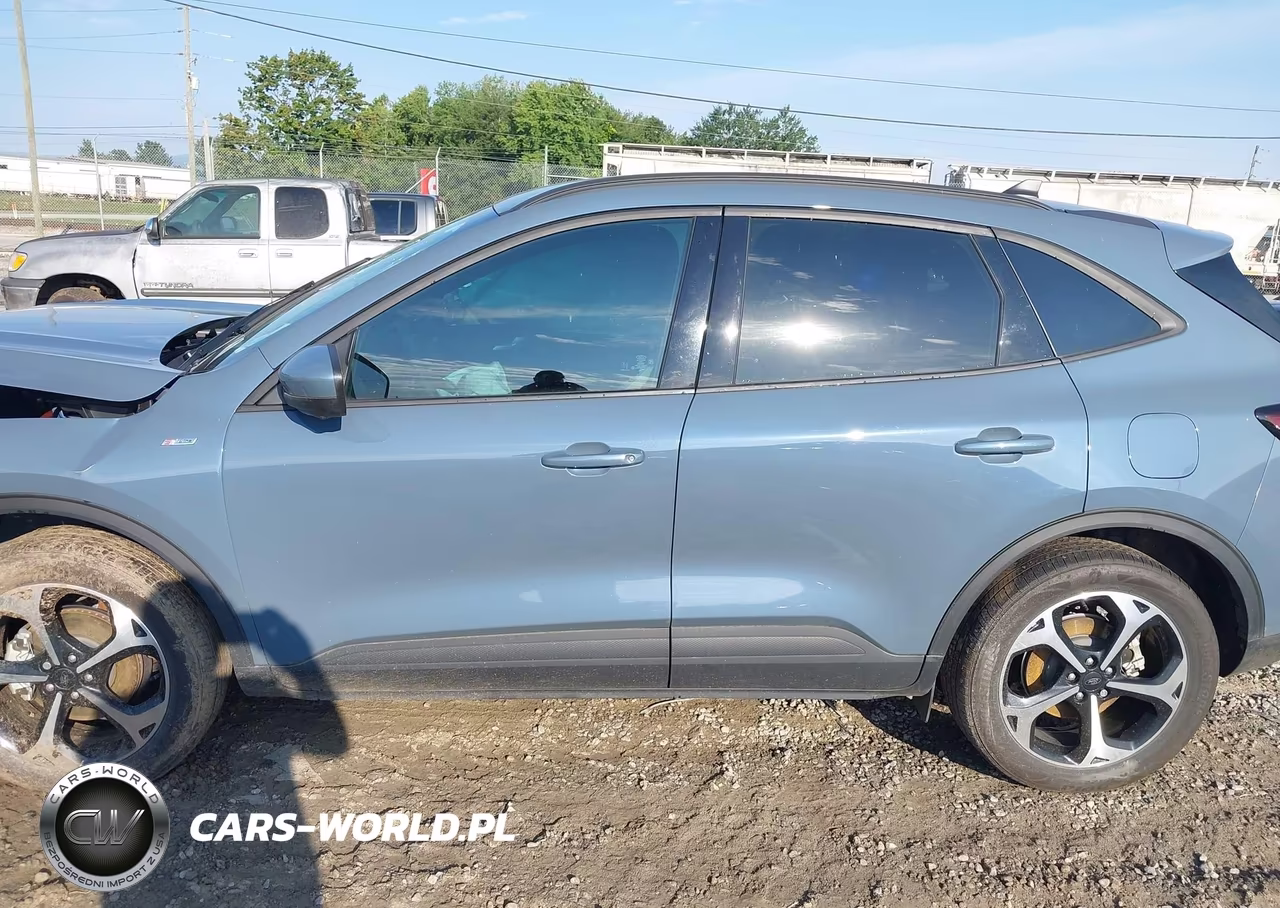 2025 Ford Escape St-Line Select VIN:1FMCU9NZ3SUA21915 - 14
