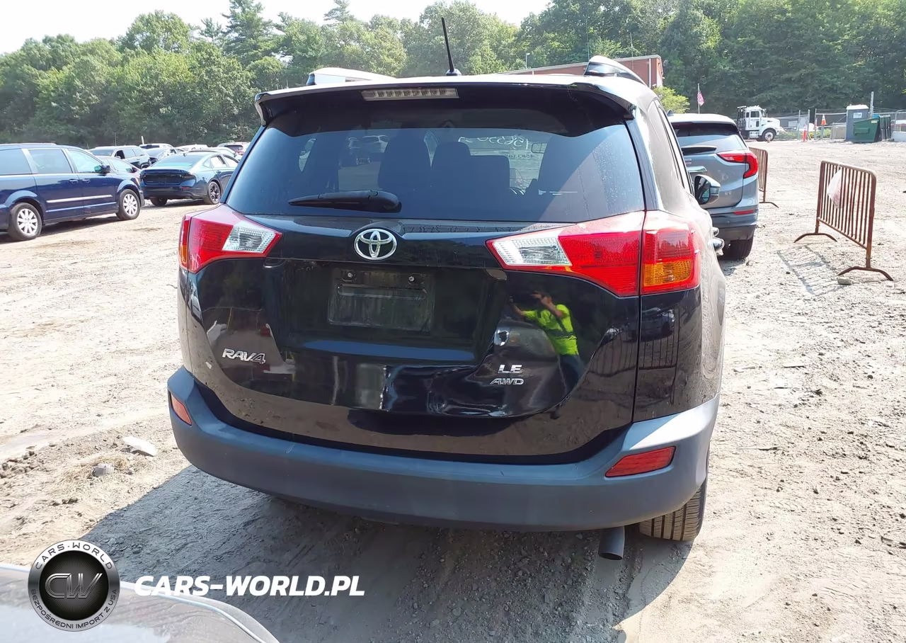 2015 Toyota Rav4 Le VIN:2T3BFREVXFW365855 - 16