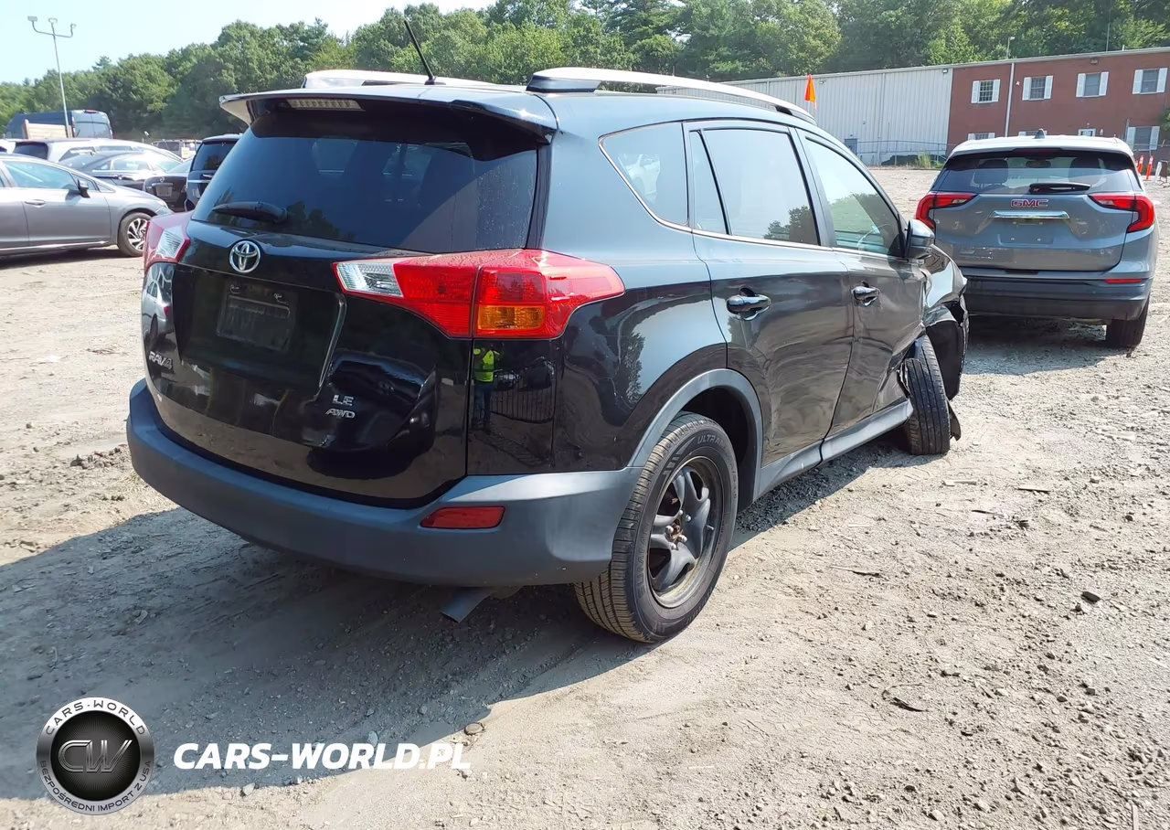 2015 Toyota Rav4 Le VIN:2T3BFREVXFW365855 - 4