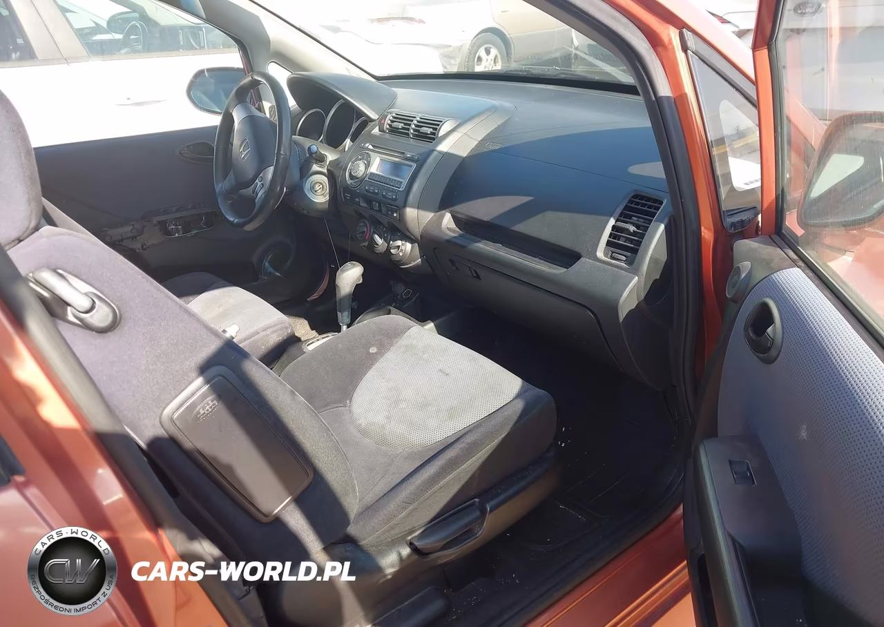 2007 Honda Fit Sport VIN:JHMGD38607S057101 - 5