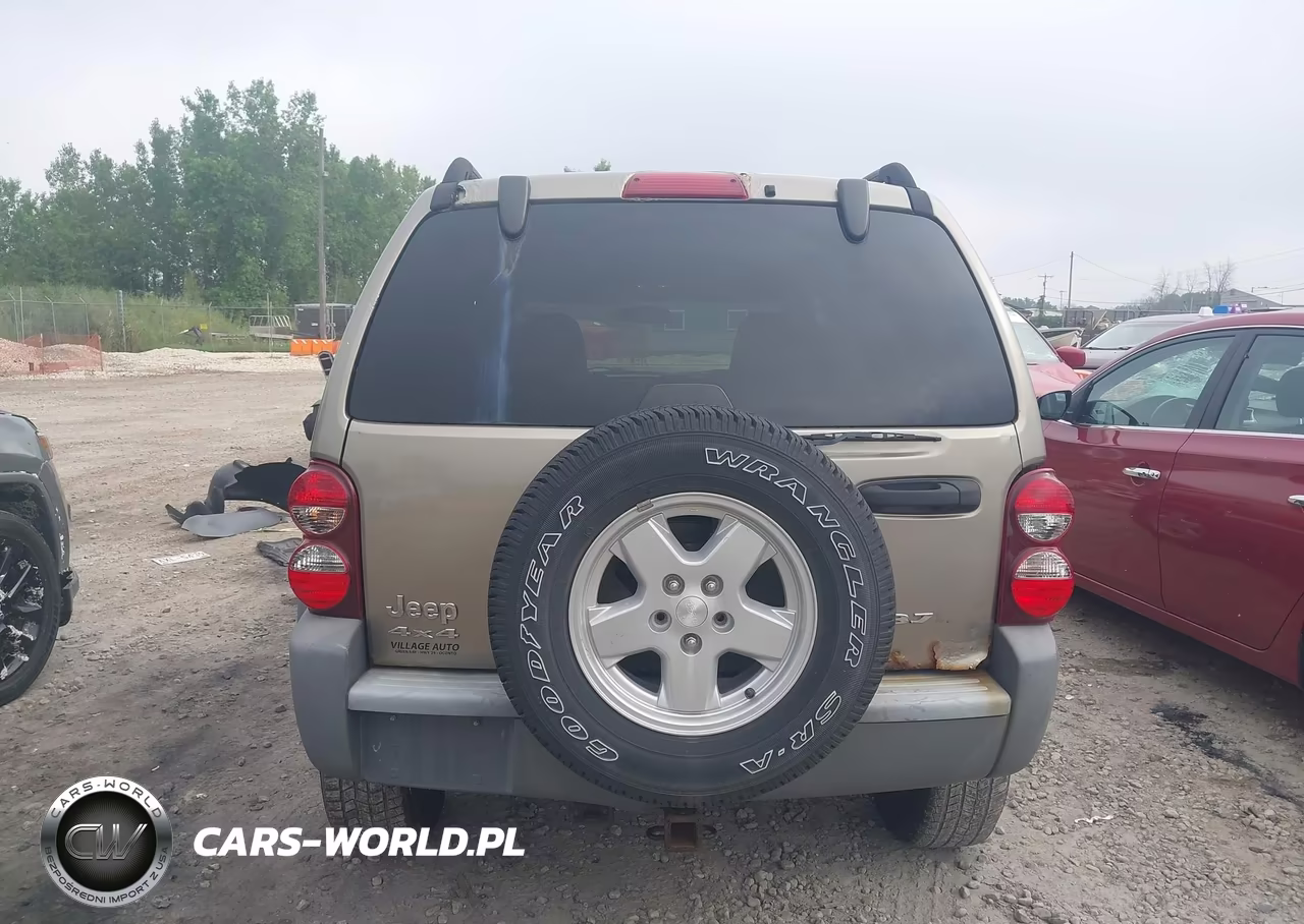 2005 Jeep Liberty Sport VIN:1J4GL48K15W692691 - 17
