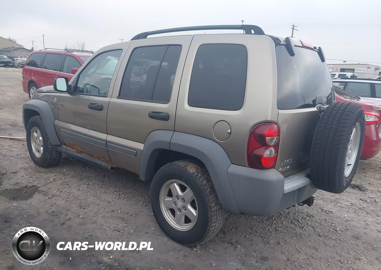 2005 Jeep Liberty Sport VIN:1J4GL48K15W692691 - 3