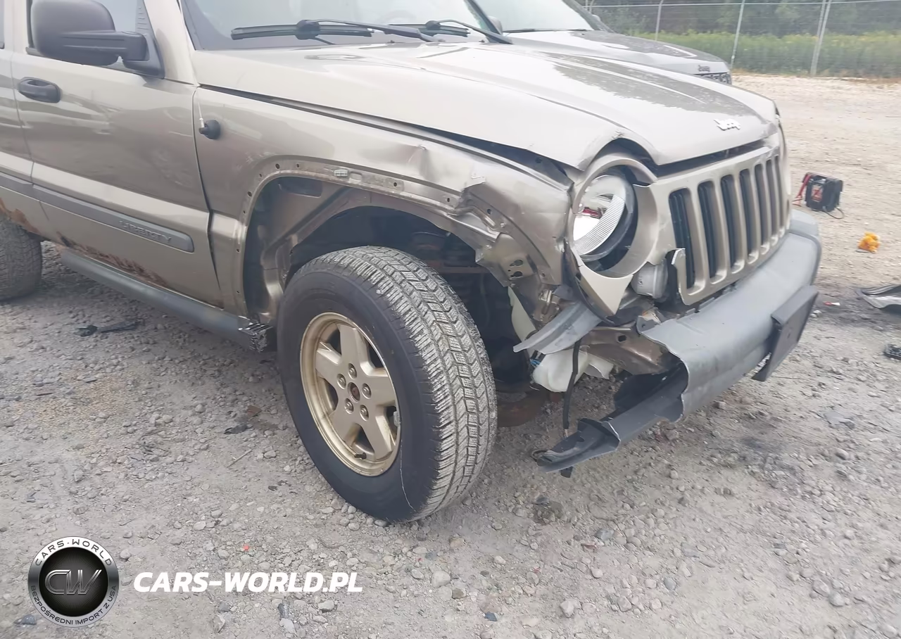 2005 Jeep Liberty Sport VIN:1J4GL48K15W692691 - 6