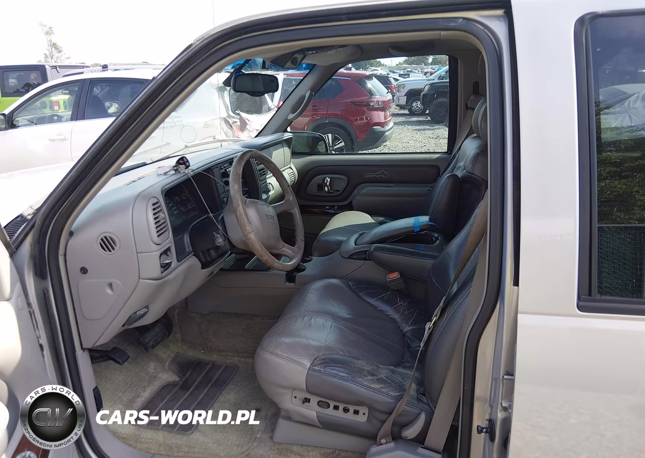 2000 GMC Yukon Denali VIN:1GKEK13R6YR118064 - 5