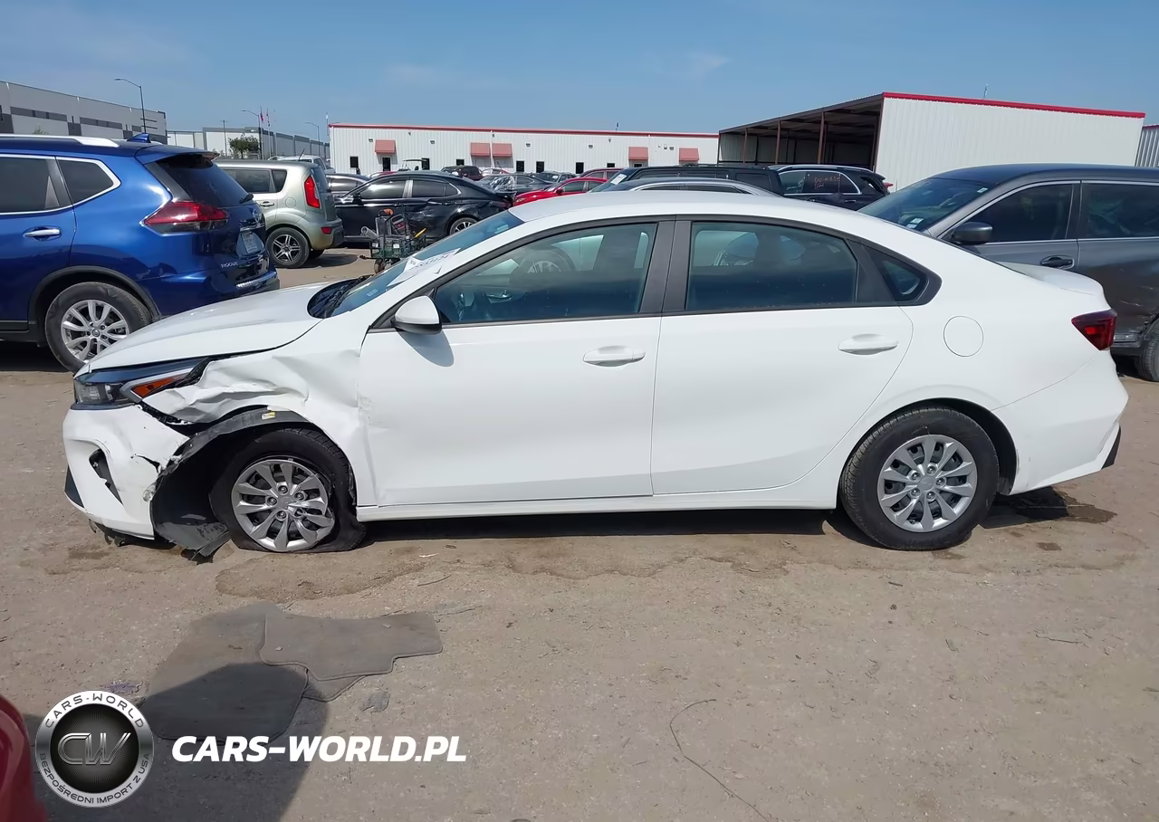 2024 Kia Forte Lx VIN:3KPF24AD0RE752248 - 14