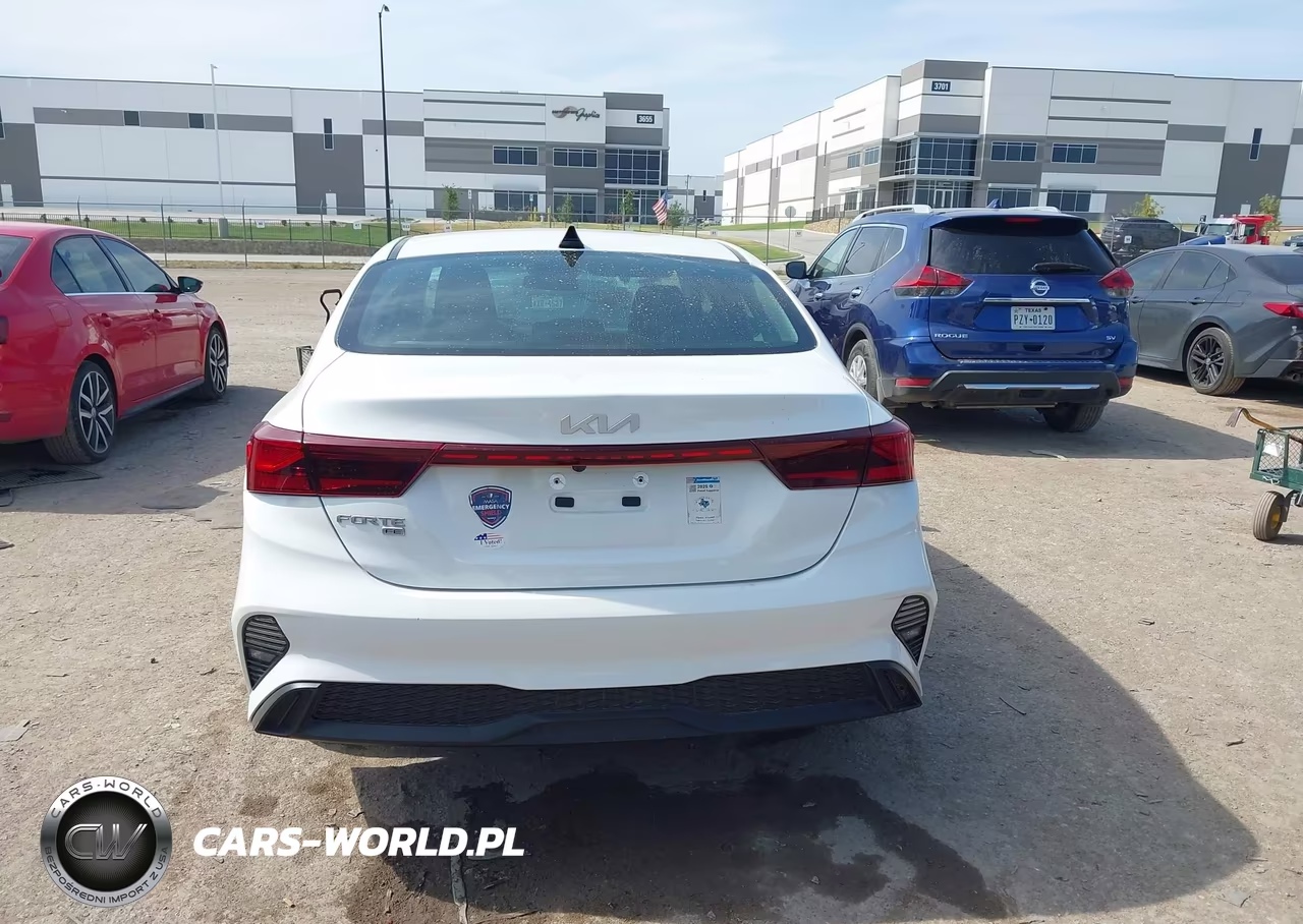 2024 Kia Forte Lx VIN:3KPF24AD0RE752248 - 16