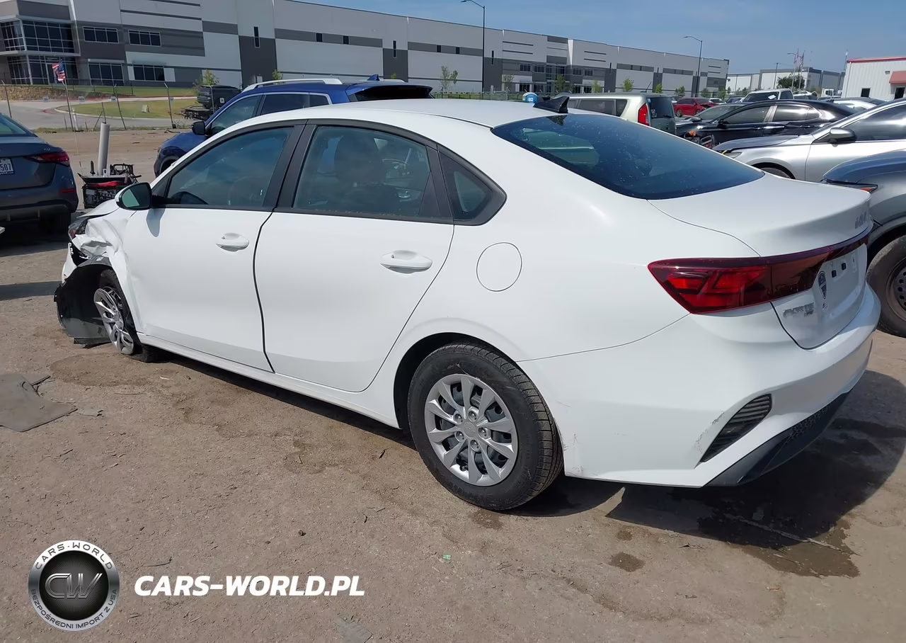 2024 Kia Forte Lx VIN:3KPF24AD0RE752248 - 3