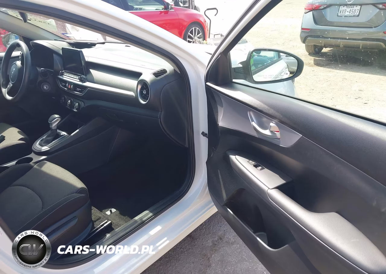 2024 Kia Forte Lx VIN:3KPF24AD0RE752248 - 5
