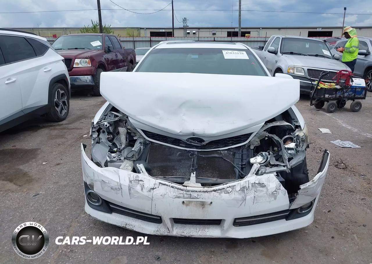 2014 Toyota Camry Se Sport VIN:4T1BF1FK1EU733255 - 11
