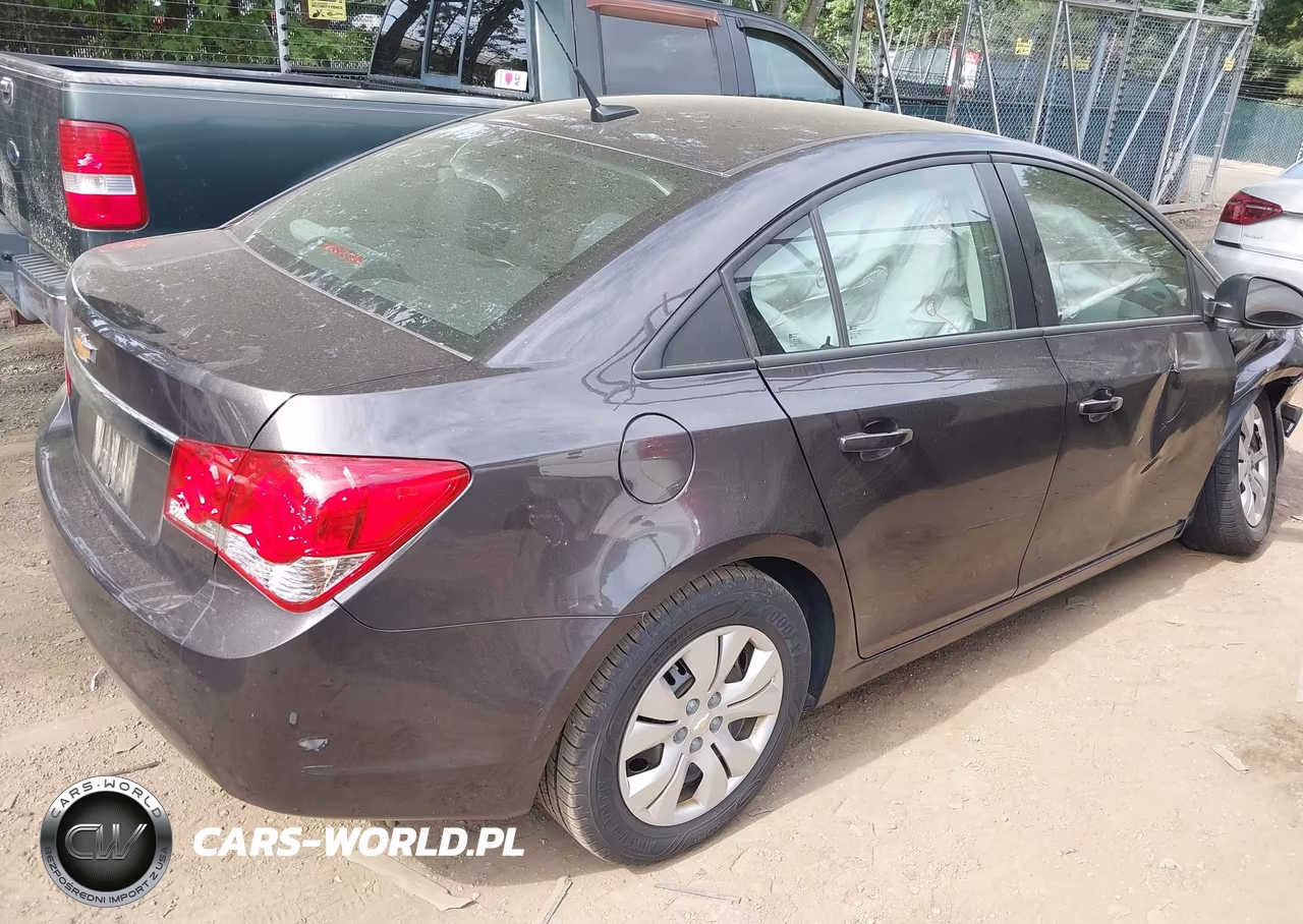 2014 Chevrolet Cruze Ls Auto VIN:1G1PA5SG5E7440922 - 4