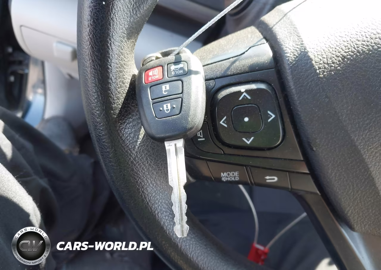2017 Toyota Camry Le VIN:4T1BF1FK5HU724272 - 11