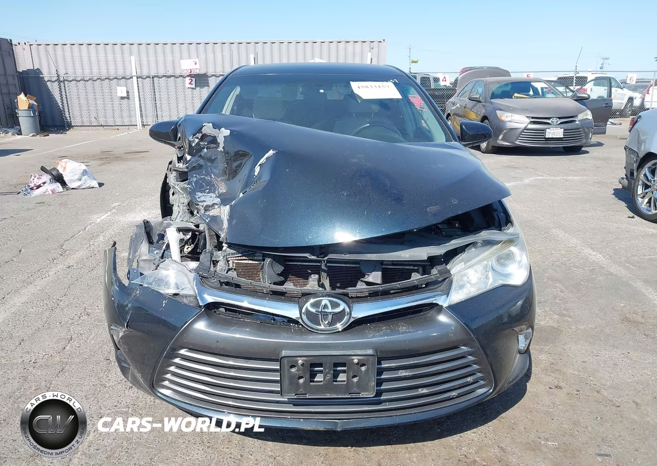 2017 Toyota Camry Le VIN:4T1BF1FK5HU724272 - 12