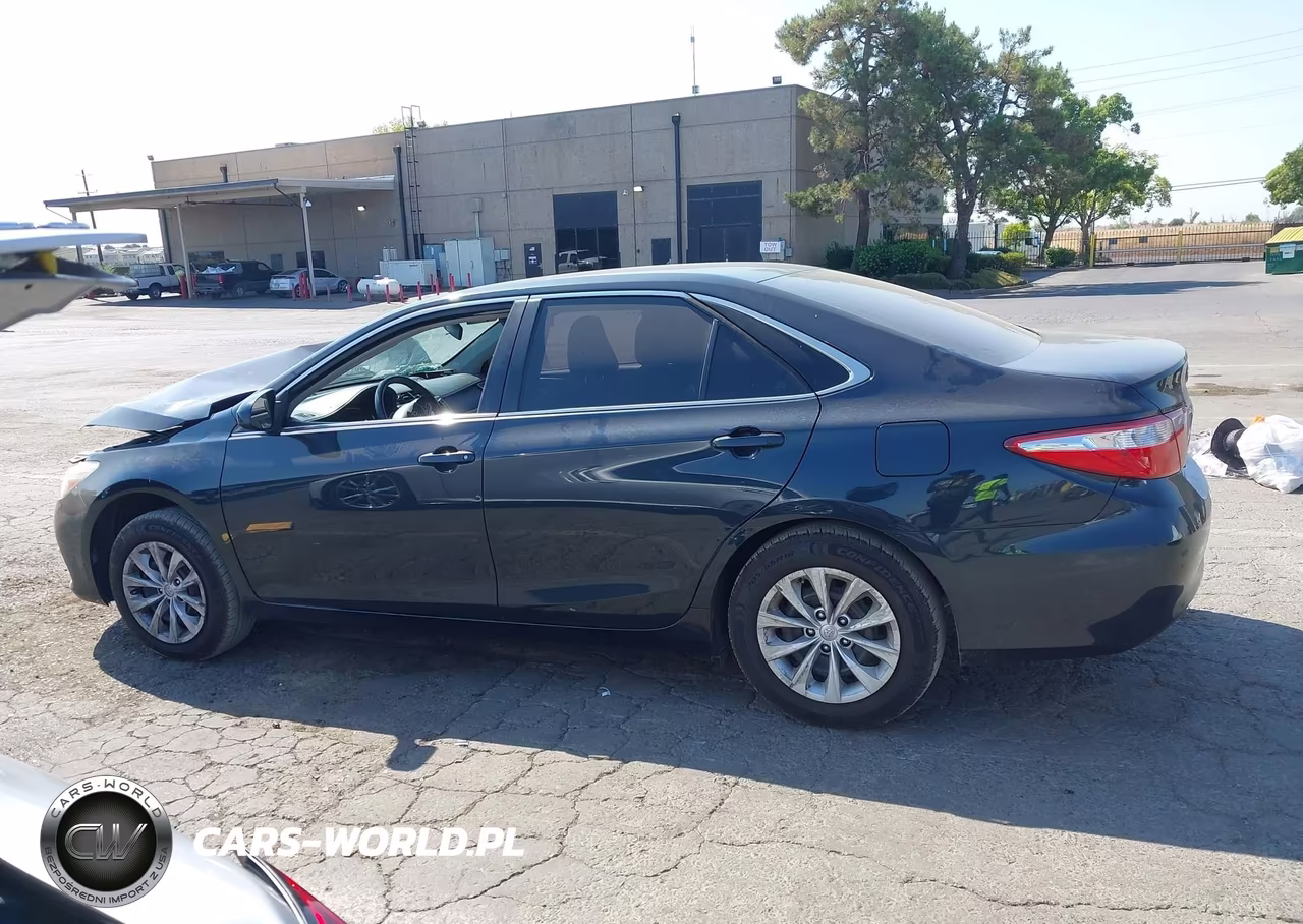 2017 Toyota Camry Le VIN:4T1BF1FK5HU724272 - 14