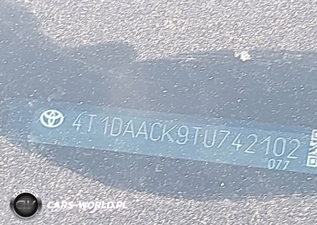 2026 Toyota Camry Le VIN:4T1DAACK9TU742102 - 18