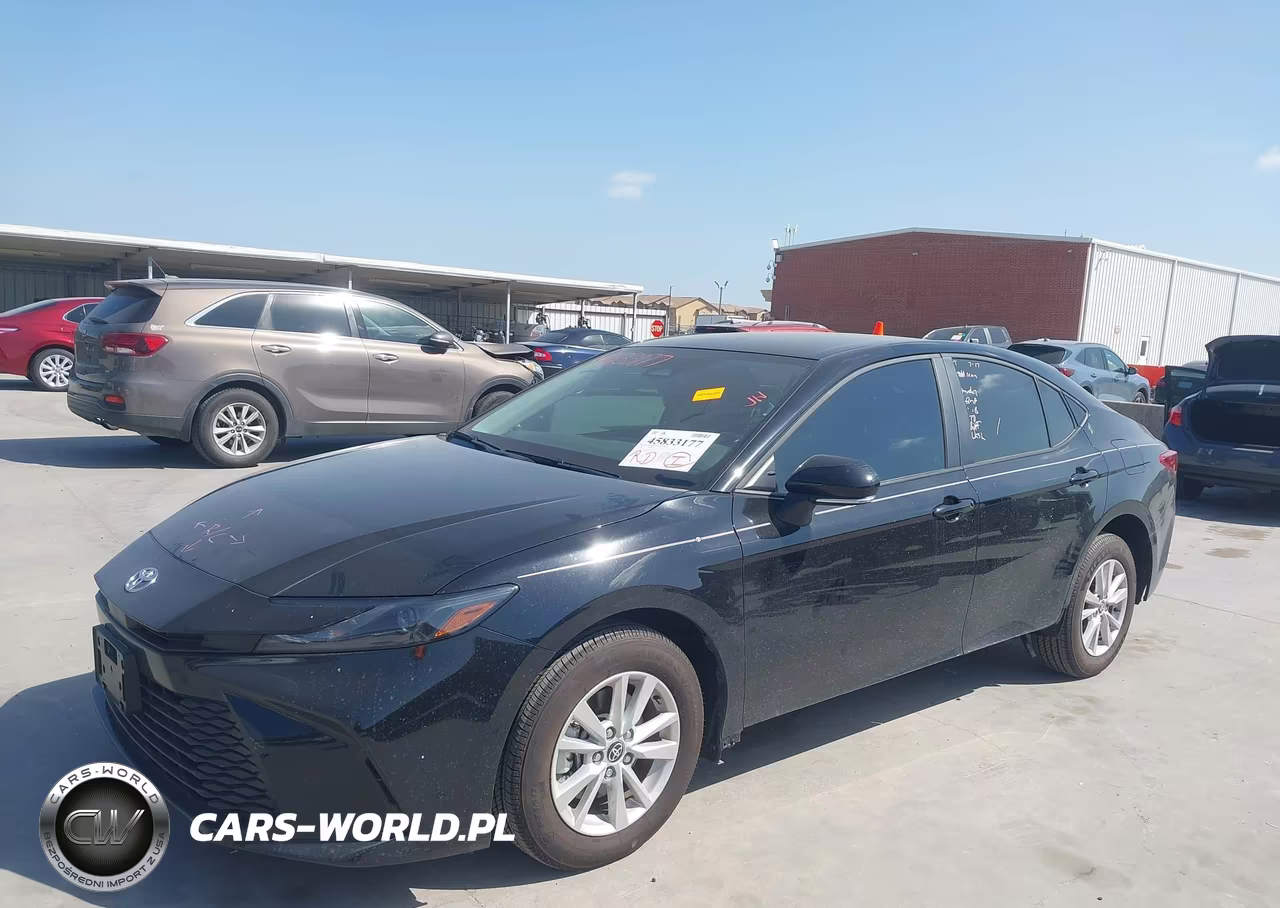 2026 Toyota Camry Le VIN:4T1DAACK9TU742102 - 2