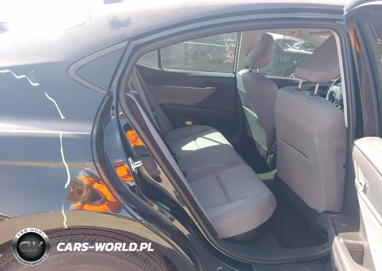 2026 Toyota Camry Le VIN:4T1DAACK9TU742102 - 8