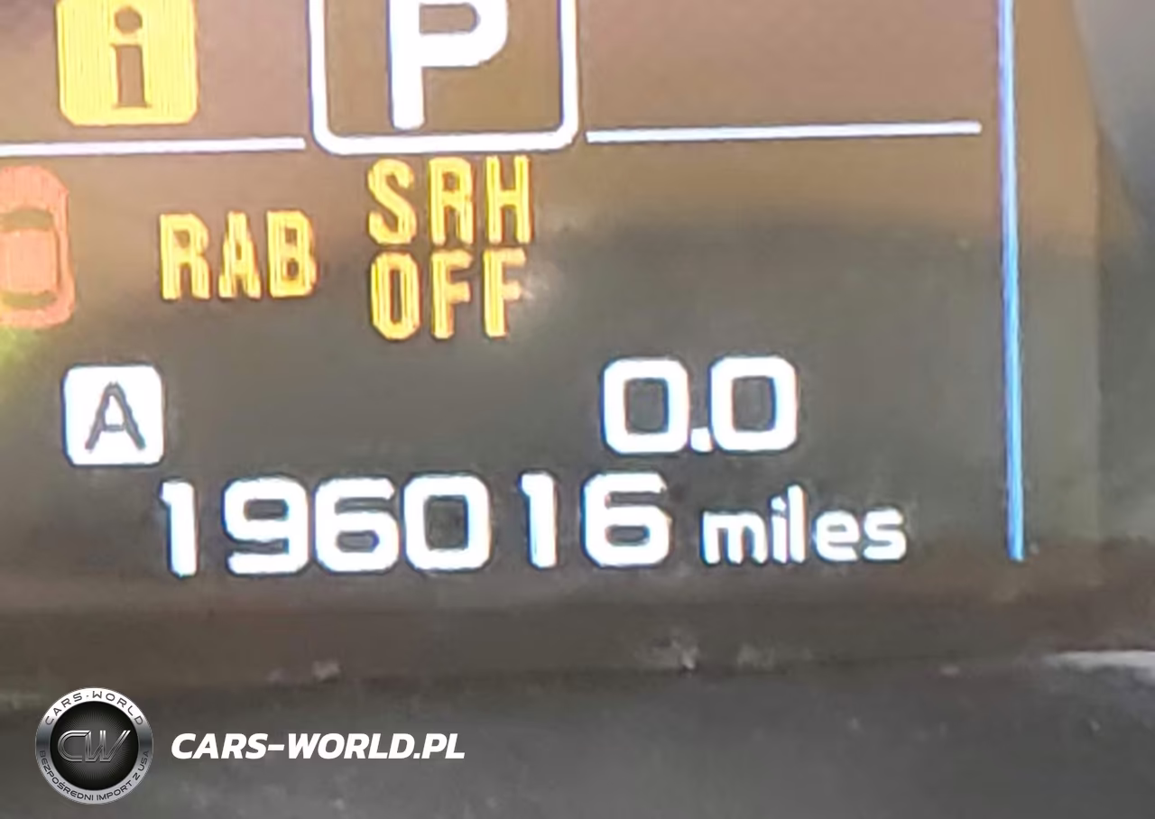 2018 Subaru Outback Touring VIN:4S4BSETC5J3214144 - 15