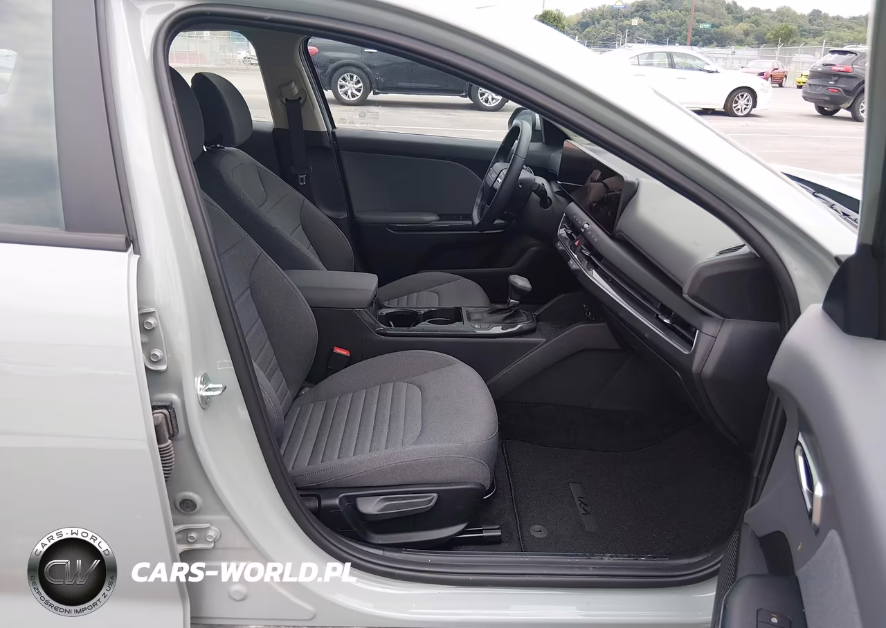 2025 Kia K4 Ex VIN:3KPFU4DE7SE230737 - 5