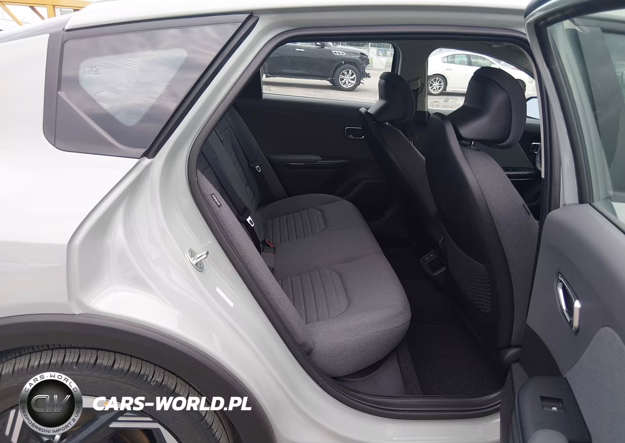 2025 Kia K4 Ex VIN:3KPFU4DE7SE230737 - 8