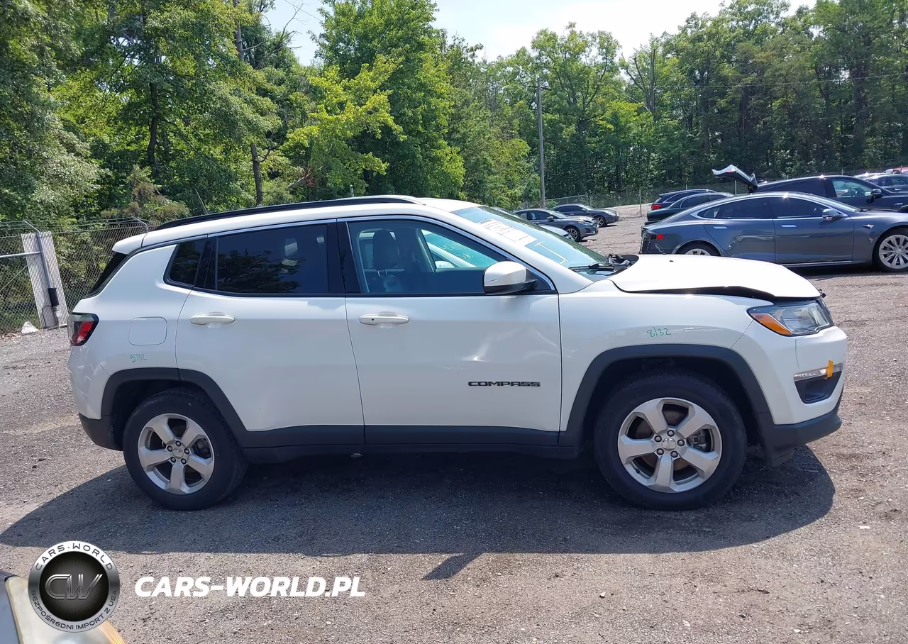 2018 Jeep Compass Latitude Fwd VIN:3C4NJCBB8JT359040 - 13