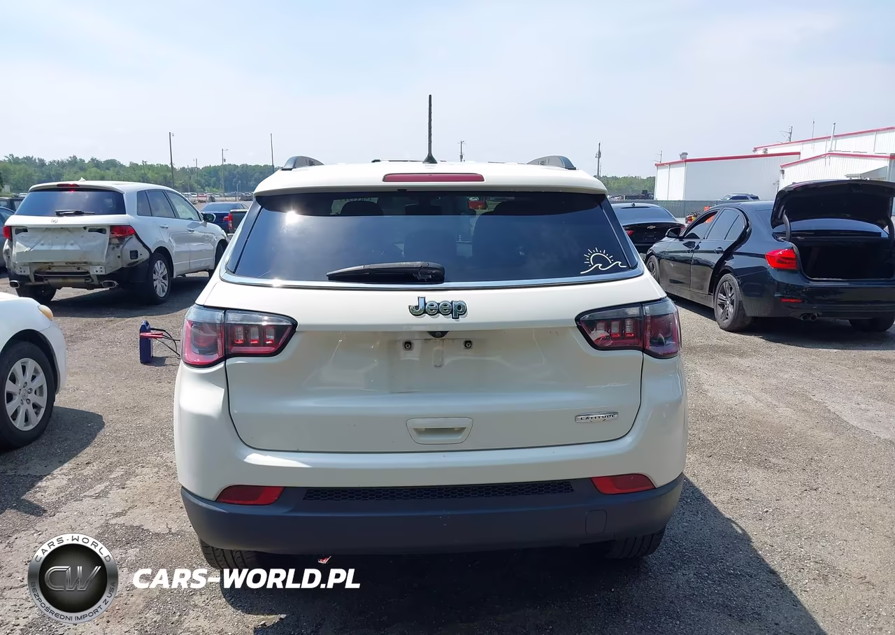 2018 Jeep Compass Latitude Fwd VIN:3C4NJCBB8JT359040 - 16