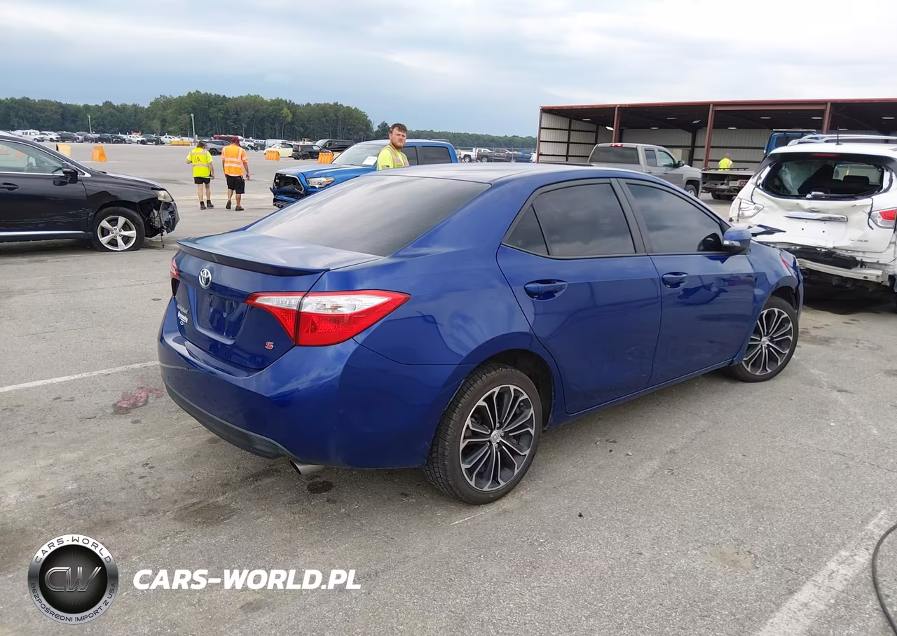 2015 Toyota Corolla S Plus VIN:5YFBURHE6FP247474 - 4