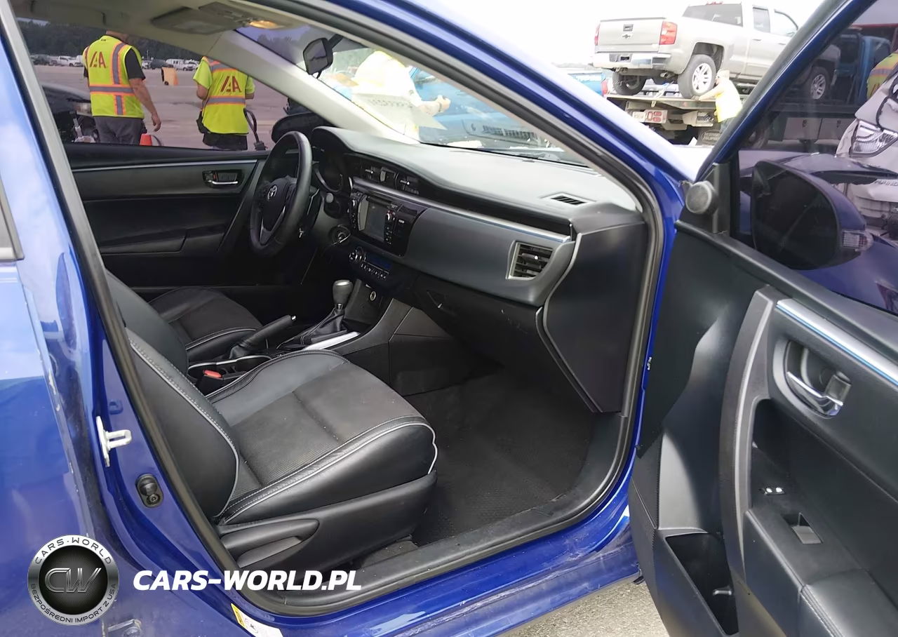 2015 Toyota Corolla S Plus VIN:5YFBURHE6FP247474 - 5