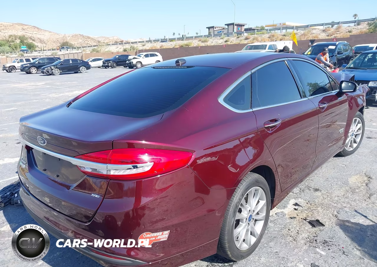 2018 Ford Fusion Energi Se Luxury VIN:3FA6P0PU4JR281399 - 4